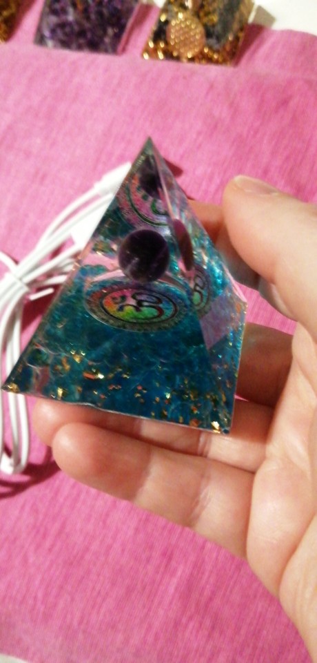 Love! Colorful Golden Rainbow Orgone Pyramid photo review
