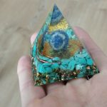 Love! Deep Om Blue Quartz & Amethyst Orgone Pyramid photo review